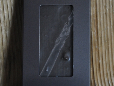 Chocolat noir aux noisettes
