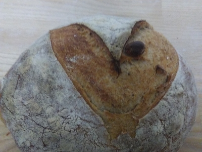 Piémontais (pain bis aux noisettes)