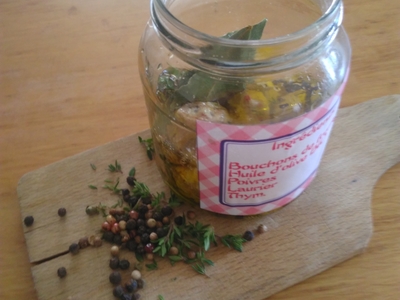 nn-bouchons de fromage pour salade " à l'huile d'olive bio" saveur nature ".